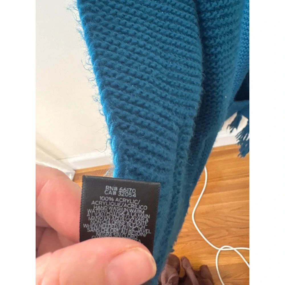 Pilcro and the Letterpress Teal Blue Chunky Knit Pocket Scarf with Tassels 76in
